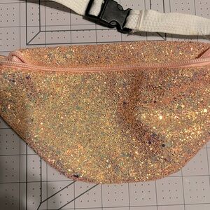 Sparkle fannie pack